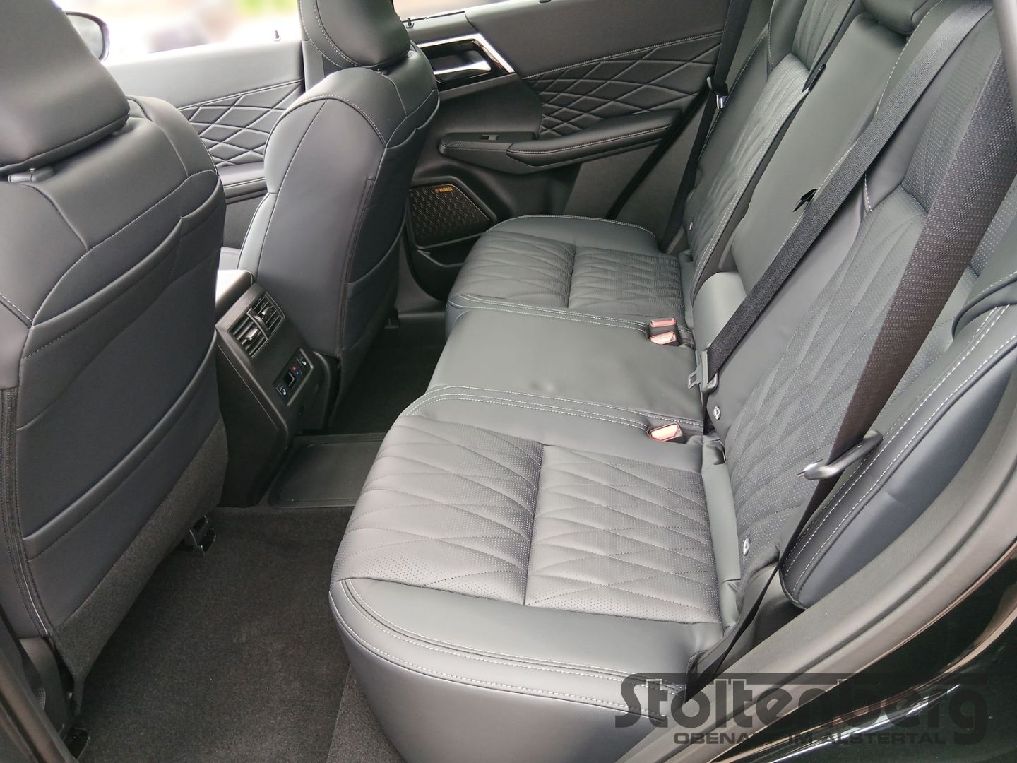 Mitsubishi Outlander - Bild 11