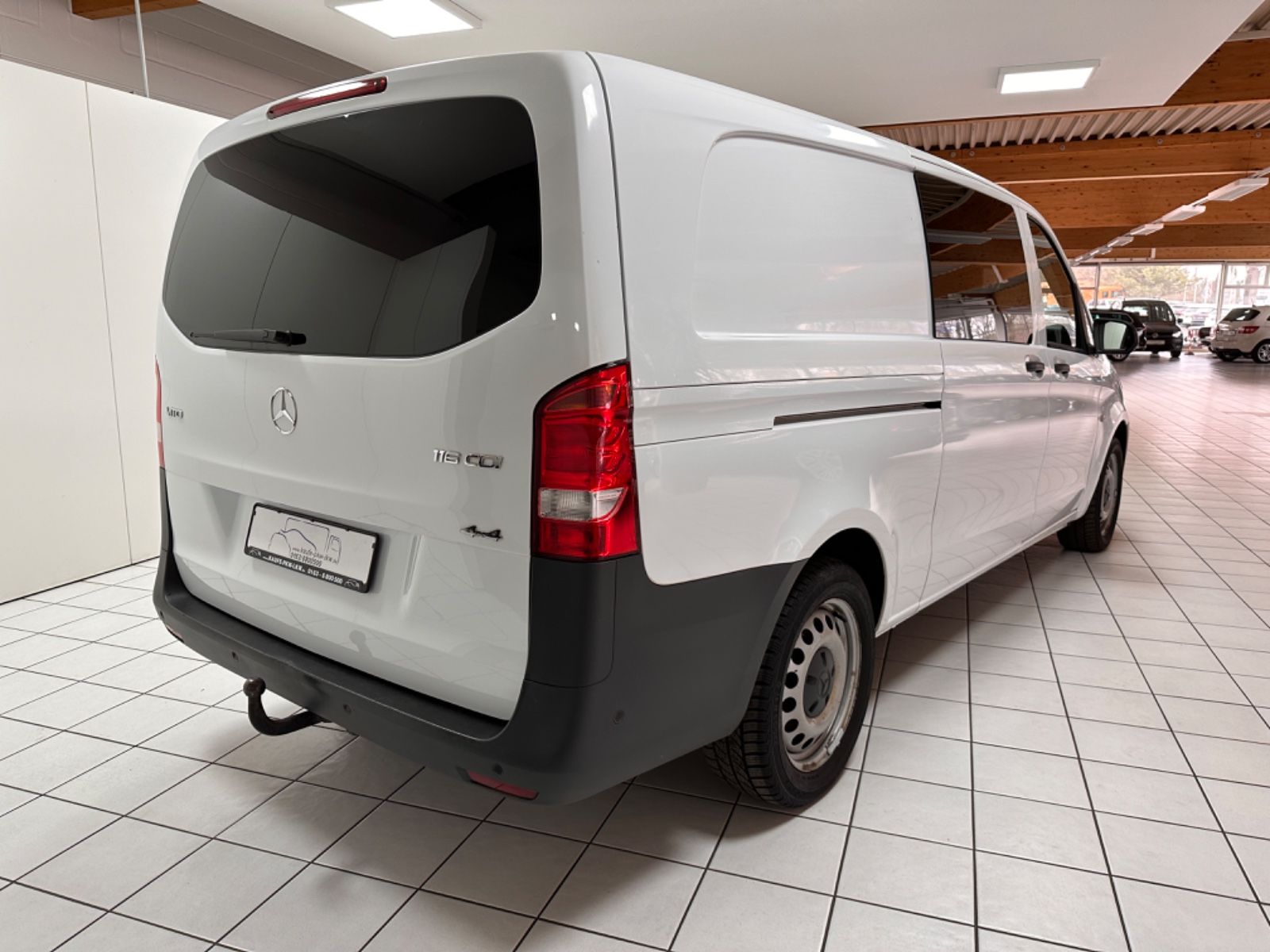 Fahrzeugabbildung Mercedes-Benz Vito Mixto 116 CDI 4MATIC 4x4extralang Werkstatt