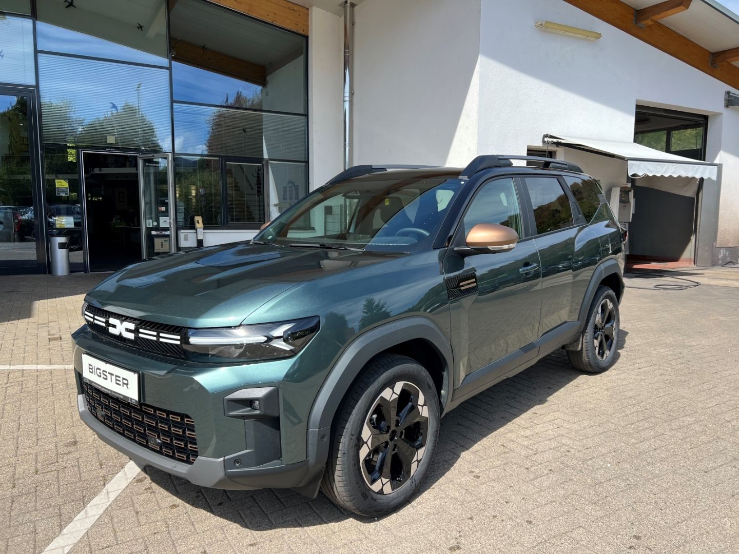 Fahrzeugabbildung Dacia Bigster Extreme HYBRID 155 El. Panodach Navi Dig