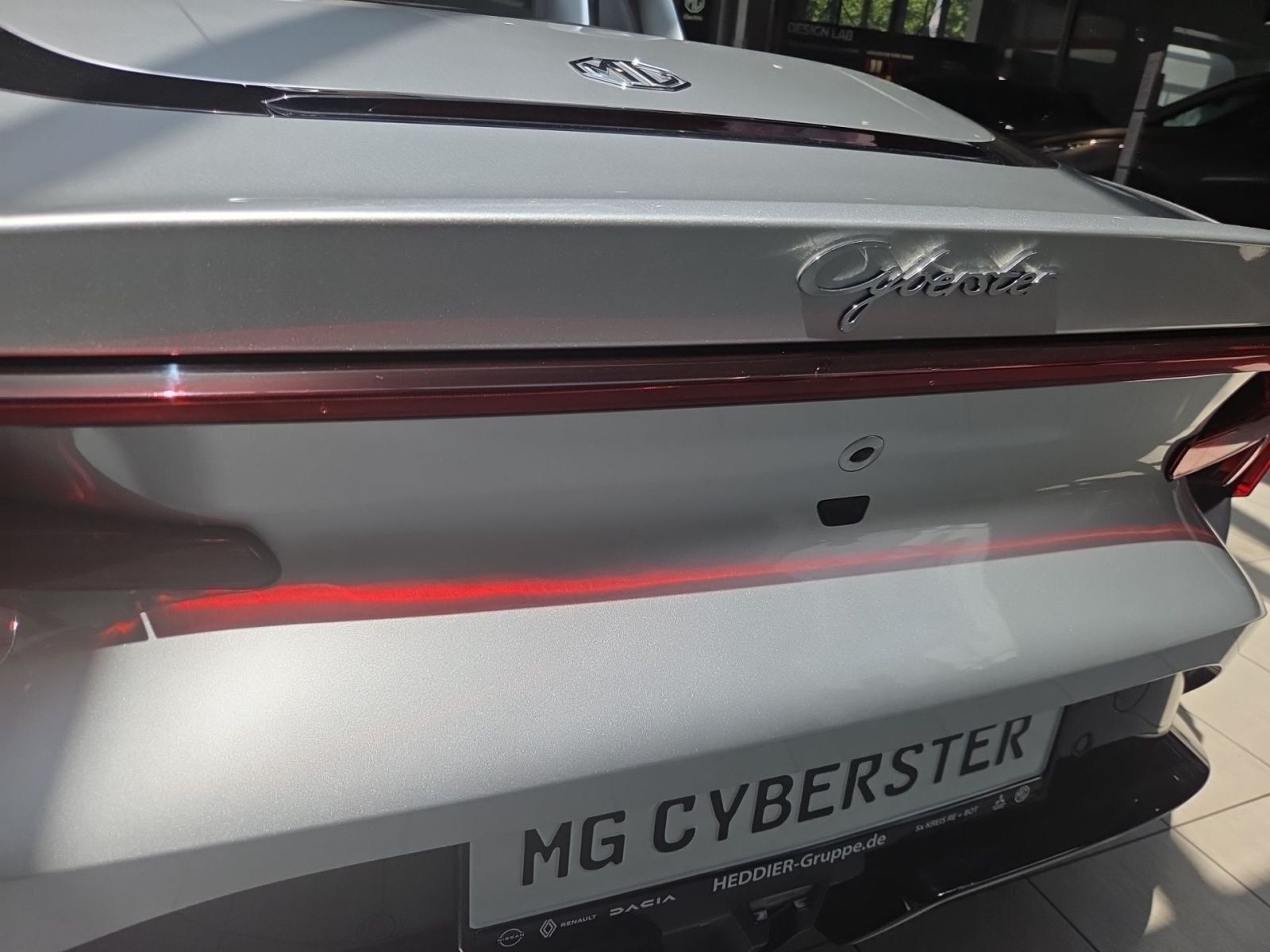 Fahrzeugabbildung MG Cyberster 77 kWh AWD XPower 510 PS Automatik* NA