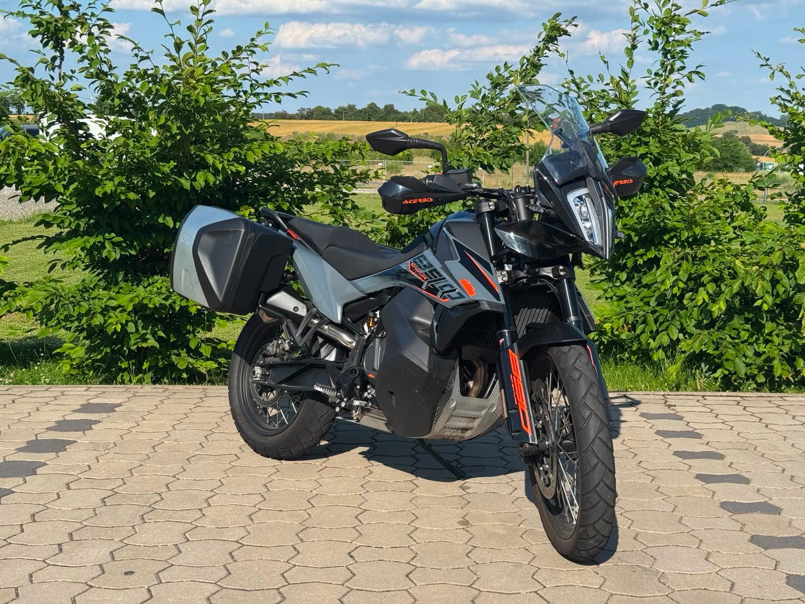 KTM 890 Adventure INKL ZUBEHÖR!