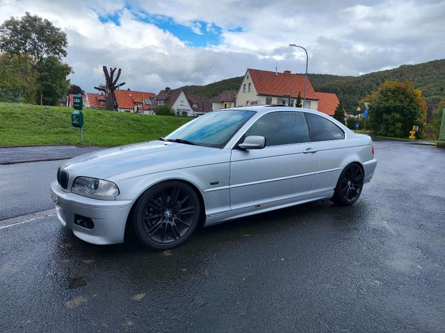 BMW E46 Coupe 323i