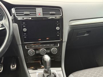 Volkswagen Golf VII Lim. Join Automatik *SH*PDC*BT*MFL*NAVI