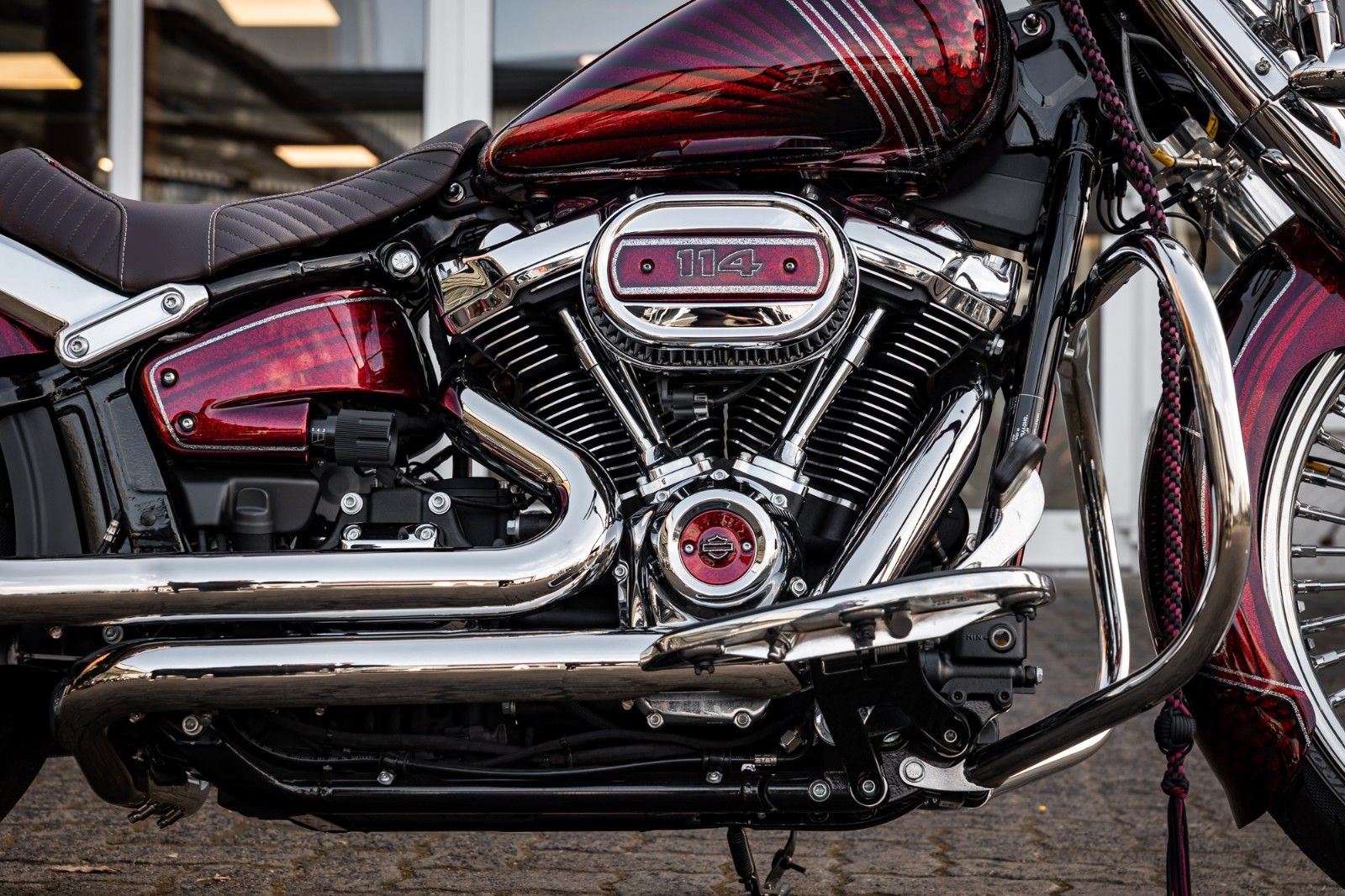 Fahrzeugabbildung Harley-Davidson FAT BOY FLFBS 114 MY24 - Chicano Umbau- Custom