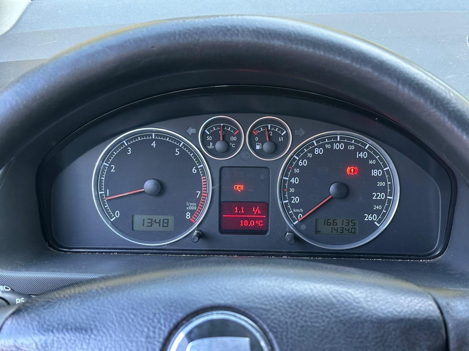 Seat Alhambra 2005 — engine 150 HP (110kW)