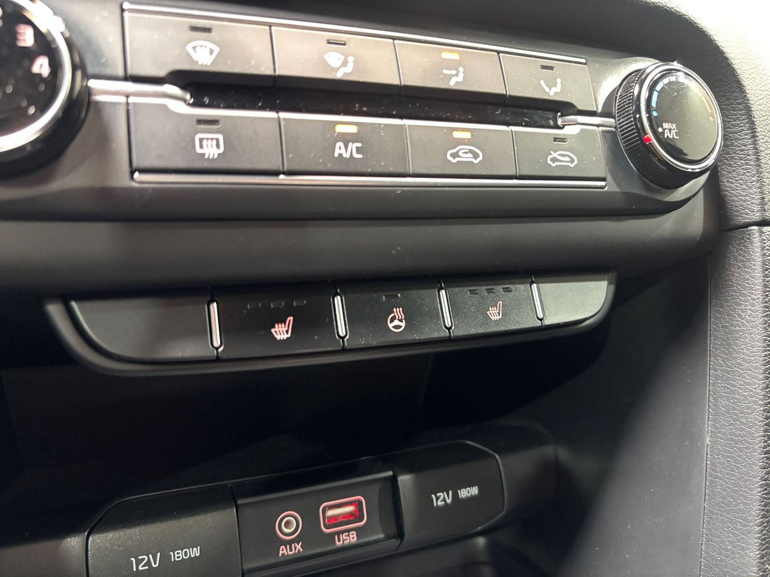 Fahrzeugabbildung Kia cee'd Edition 7 Kamera#Spur#Klima#CarPlay
