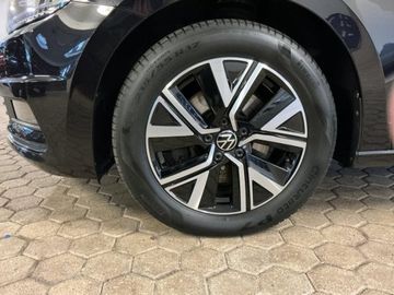 Fotografie des VW Touran 2,0l TDI DSG Highline