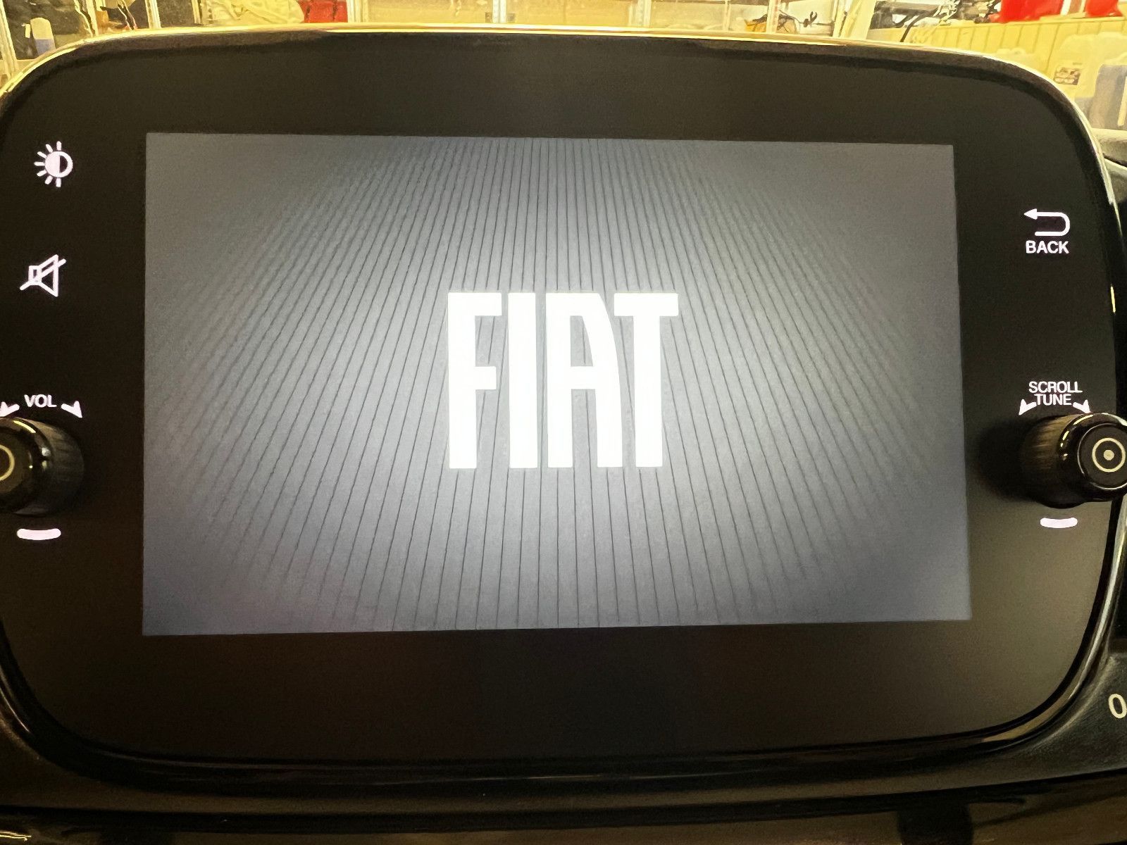 Fahrzeugabbildung Fiat 500C 1.0 Hybrid Dolcevita Cabrio16 Zoll NAVI DAB