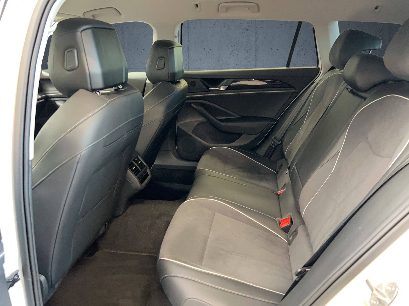 Volkswagen Passat Variant - Bild 11