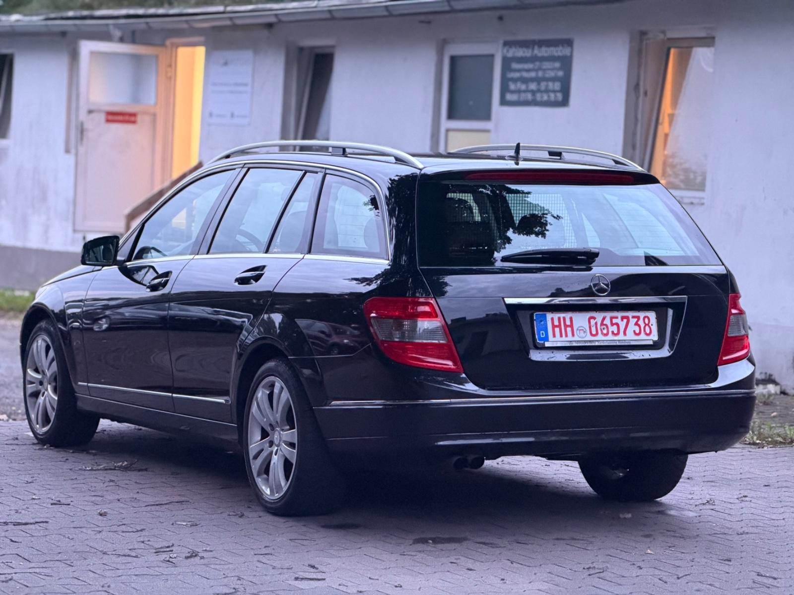 Mercedes-Benz C180 2009 — photo 12