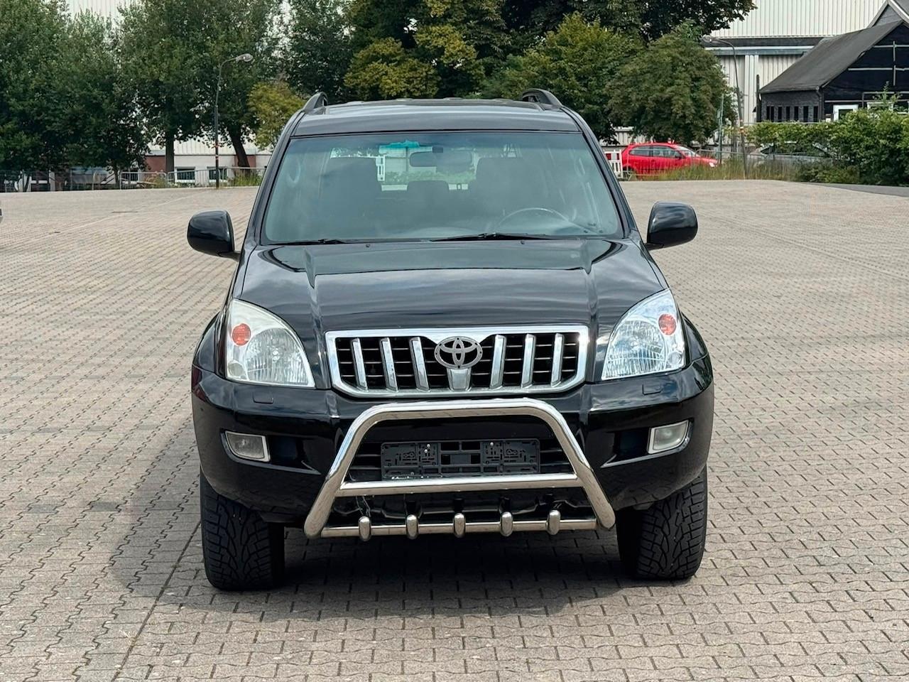 Toyota Land Cruiser Prado Executive 4.0 V6 | 249 ch | BVA | 8 places | Cuir | Toit ouvrant | Suspension pneumatique | Attelage