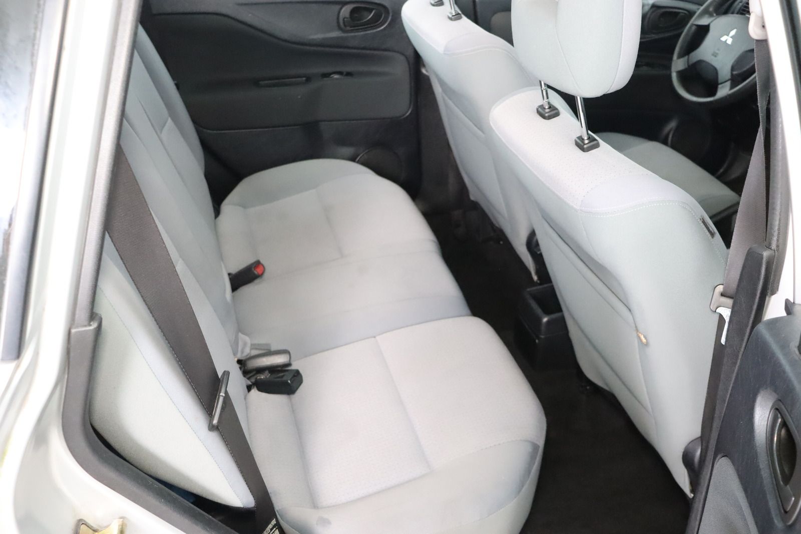 Fahrzeugabbildung Mitsubishi Space Star 1.6 Comfort Automatik HU/AU neu