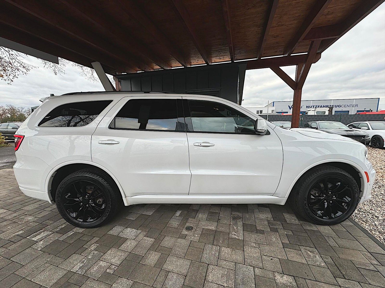 Fahrzeugabbildung Dodge Durango 5.7 V8 SRT R/T 4x4 Night-Paket Modell 22