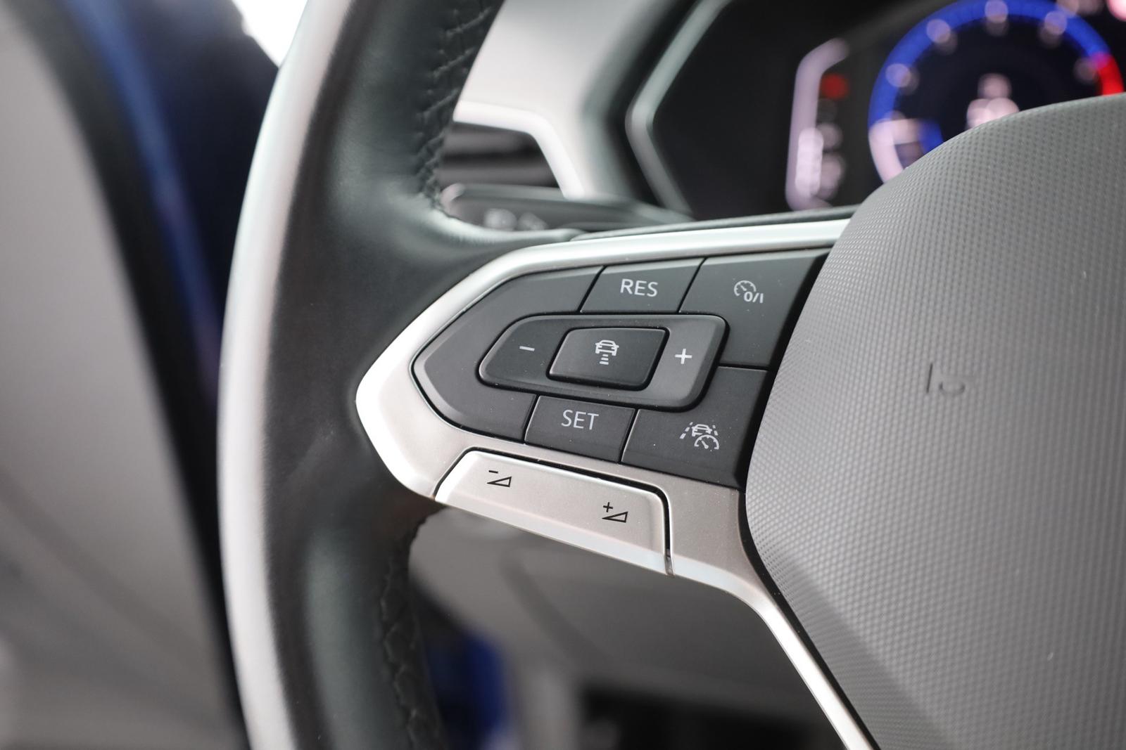 Volkswagen T-Cross 1.0 TSI DSG R-Line LED Kamera Navi DAB, миниатюра 16