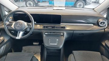 Mercedes V 220 - 11