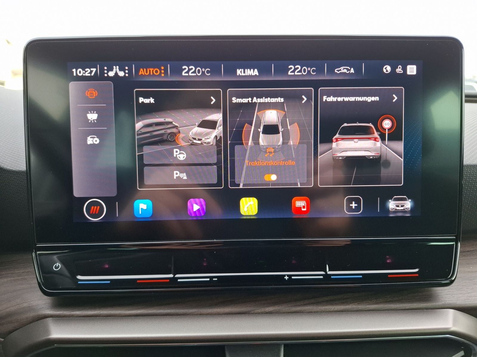 Fahrzeugabbildung SEAT Leon ST eTSI Xcellence DSG LED AHK Navi ACC RFK