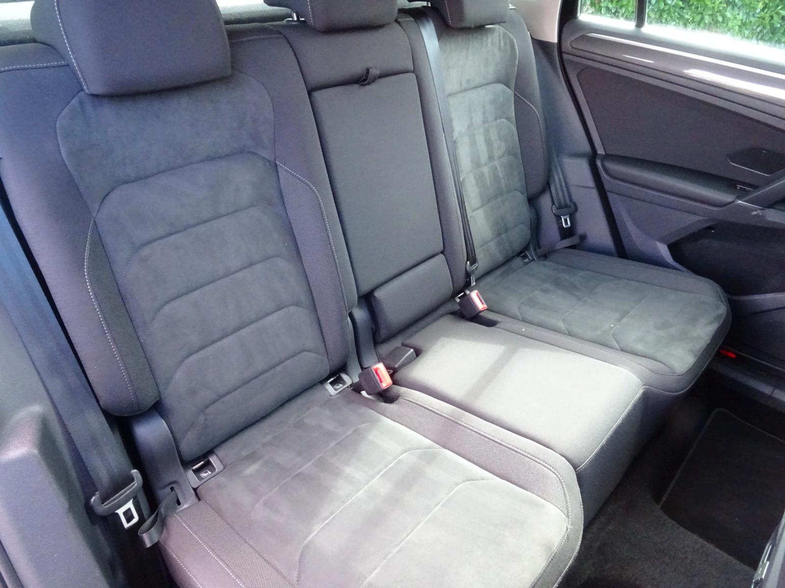 Volkswagen Tiguan Highline 4Motion LED NAVI PANO PDC ACC