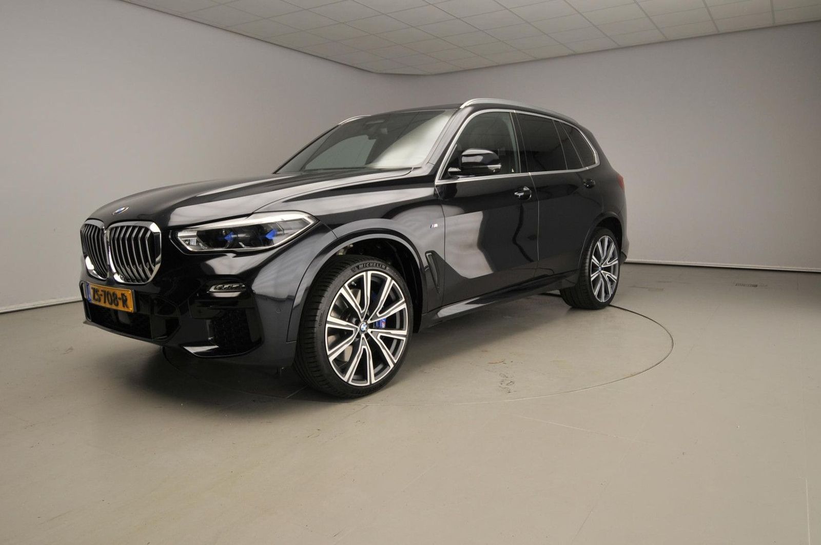 BMW X5 xDrive30d High Executive M Sport | AHK | luft