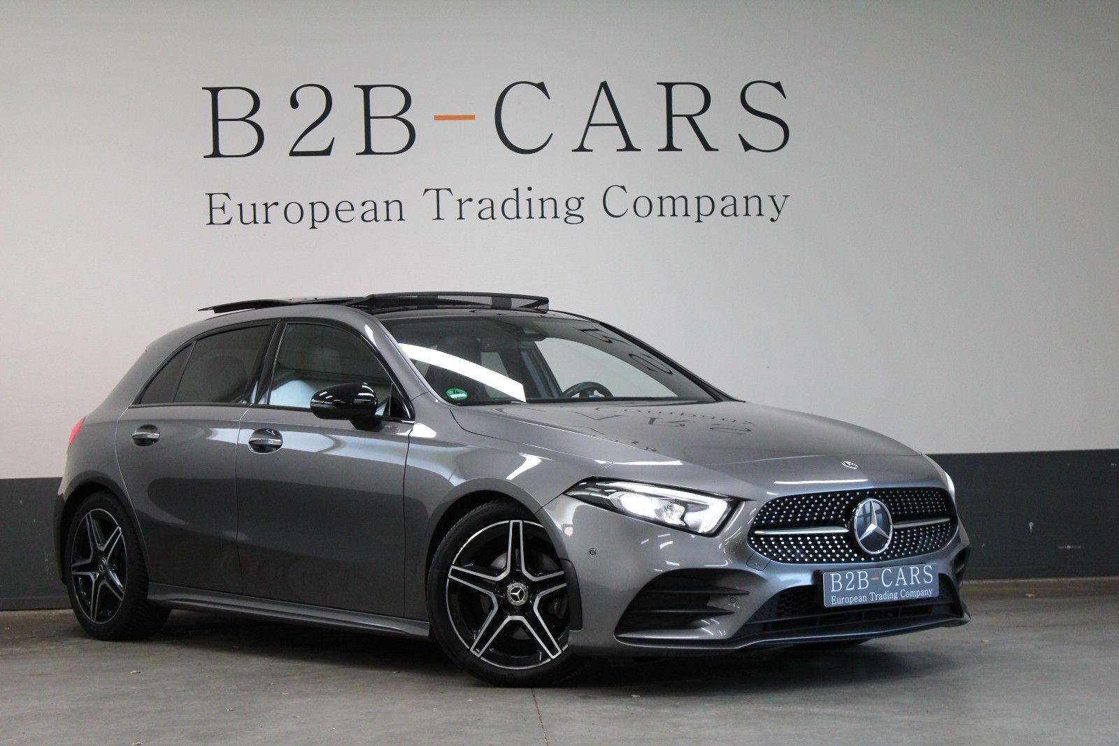 Mercedes-Benz A 180 d Automatik | AMG | Panorama | Night paket