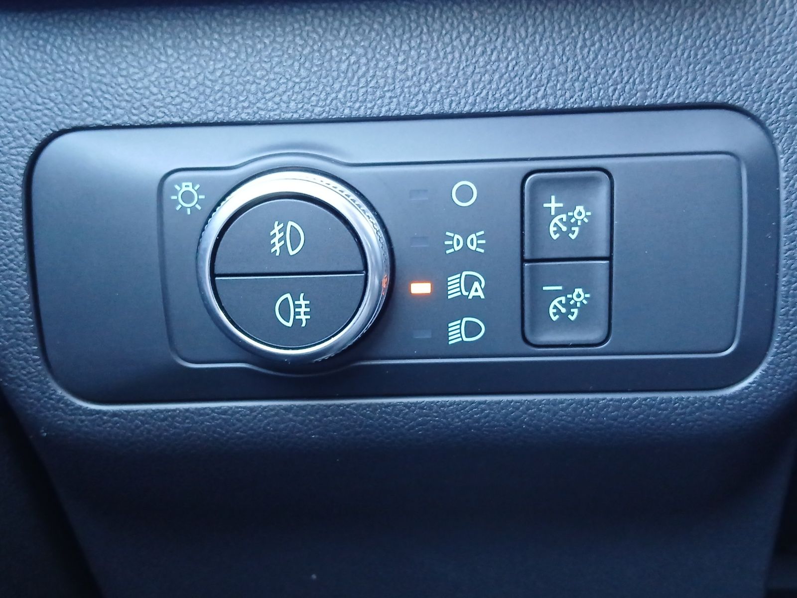 Fahrzeugabbildung Ford Kuga 2.0 EcoBlue Hybrid ST-Line X LED AHK Navi H