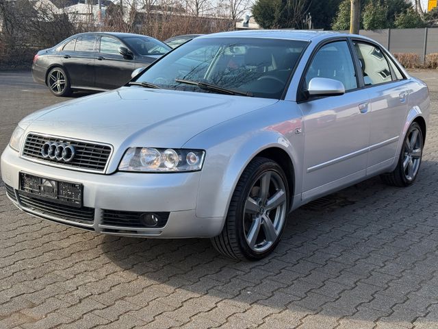 Audi A4 2.0*AUTOM*KLIMAAUTO*18-ZOLL*NAVI*TÜV/ASU NEU*