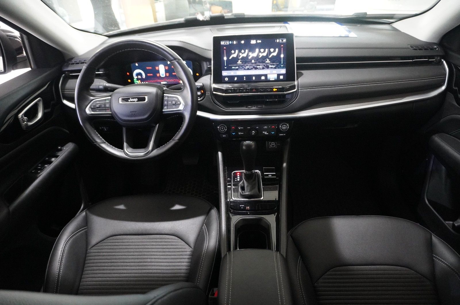 Fahrzeugabbildung Jeep Compass 1.3T GSE LIMITED NAVI/LED/360°/VIRT/DAB+