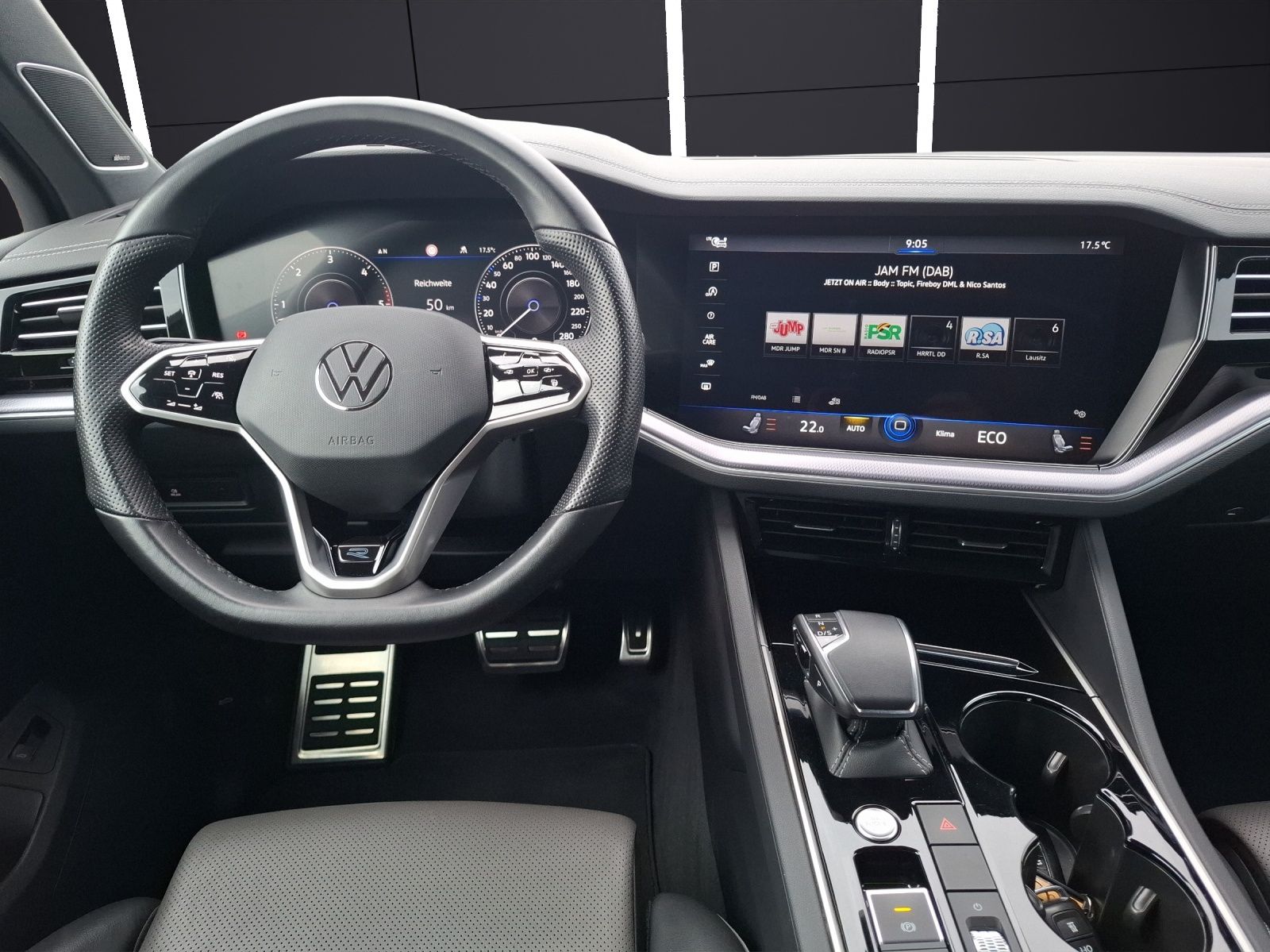 Fahrzeugabbildung Volkswagen Touareg TDI R-Line 4M Standhzg. Matrix AHK Navi
