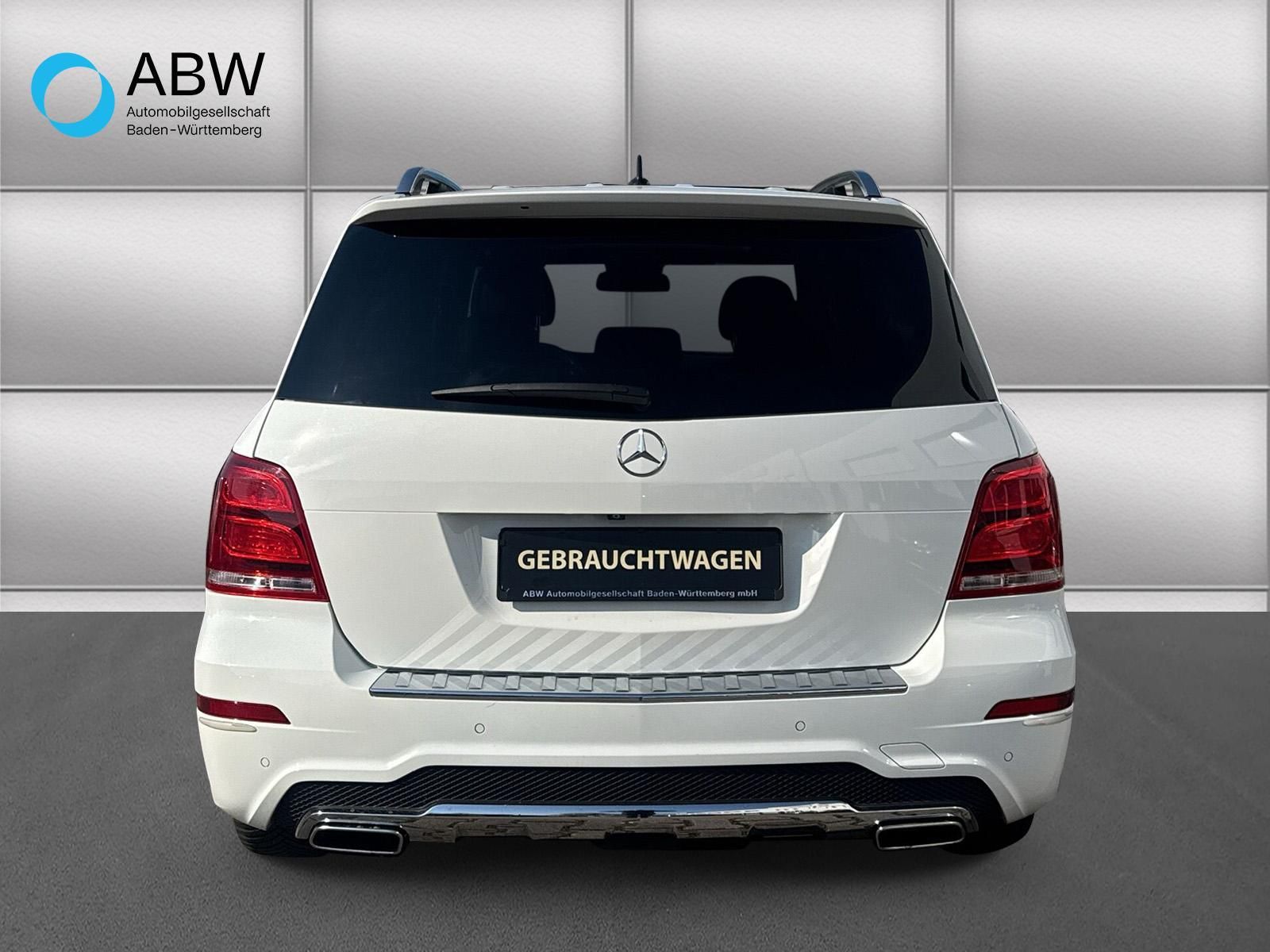 Fahrzeugabbildung Mercedes-Benz GLK 220 CDI BlueEfficiency 4Matic AMG PANO