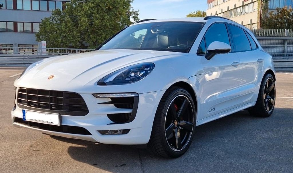 Image of Porsche Macan