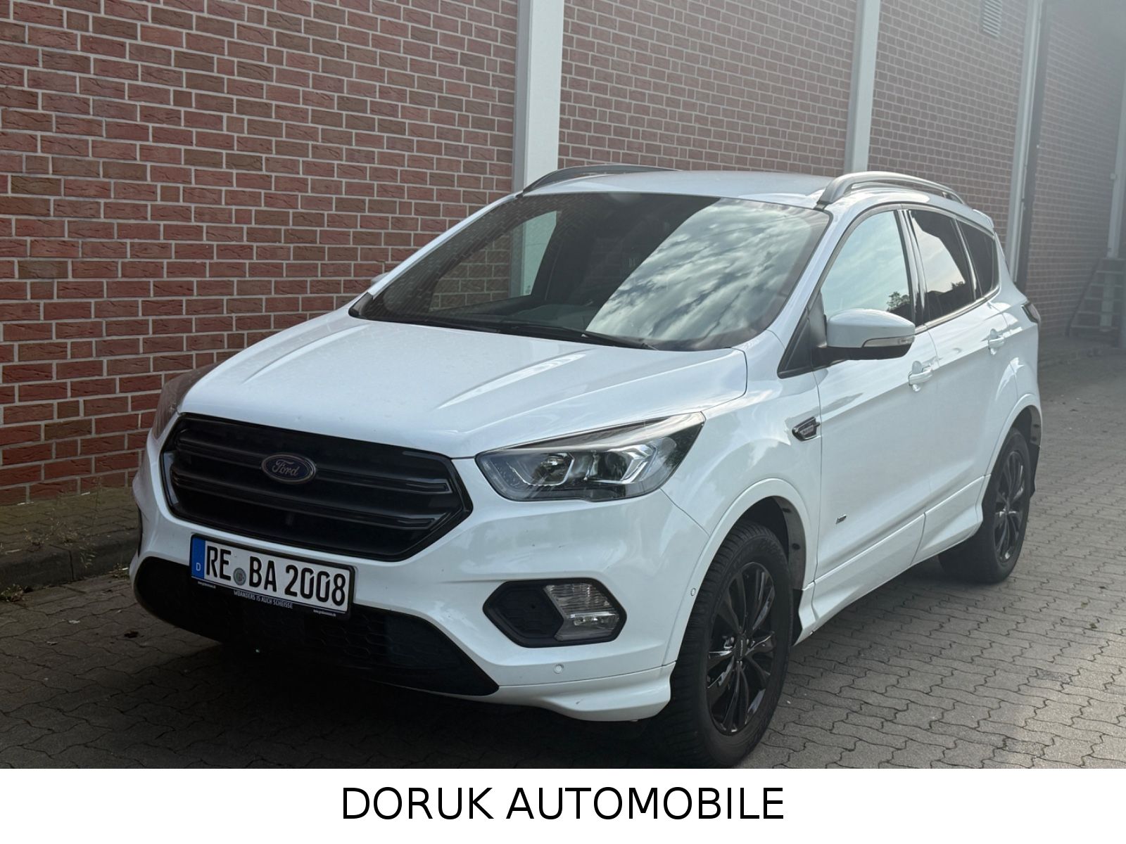 Ford Kuga - 1