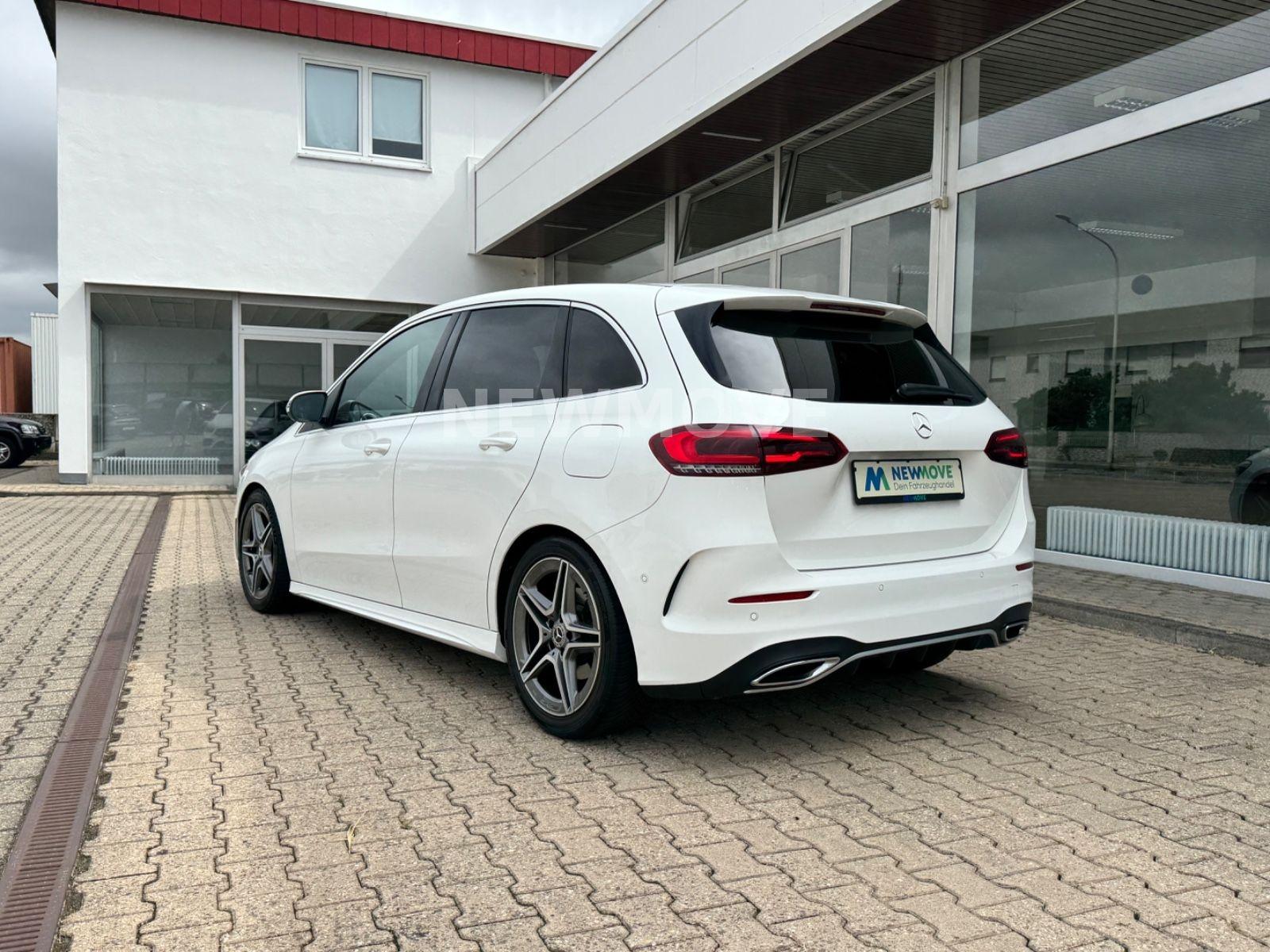 Mercedes-Benz B 200 AMG LED Ambiente Navi SHZ Junge Sterne AHK