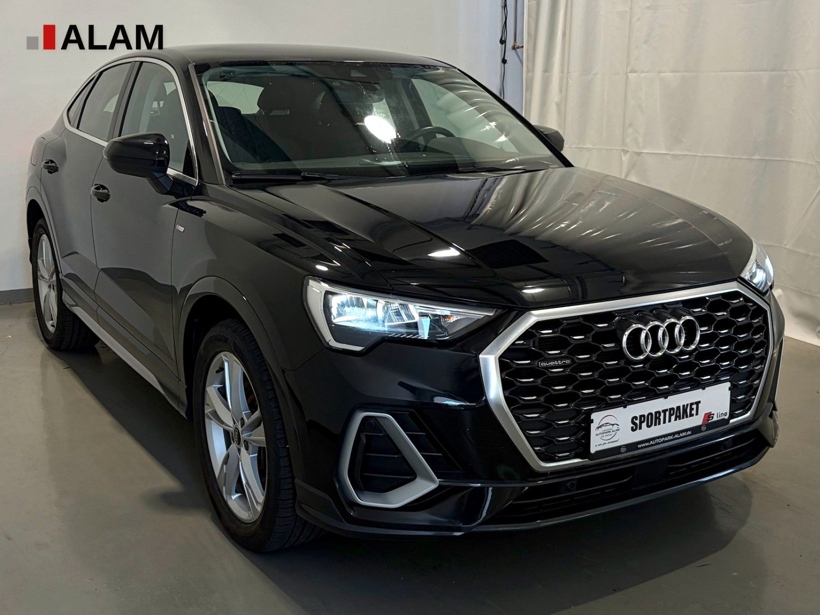 Audi Q3 SB 40 TDI quattro S line ACC AHK LED RFK ViCo foto 5