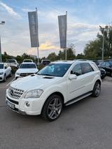 Mercedes-Benz ML 420 CDI 4MATIC - Pano/ AHK/ H&K/ AMG Paket - Mercedes-Benz ML 420 mit Diesel-Antrieb: Automatik