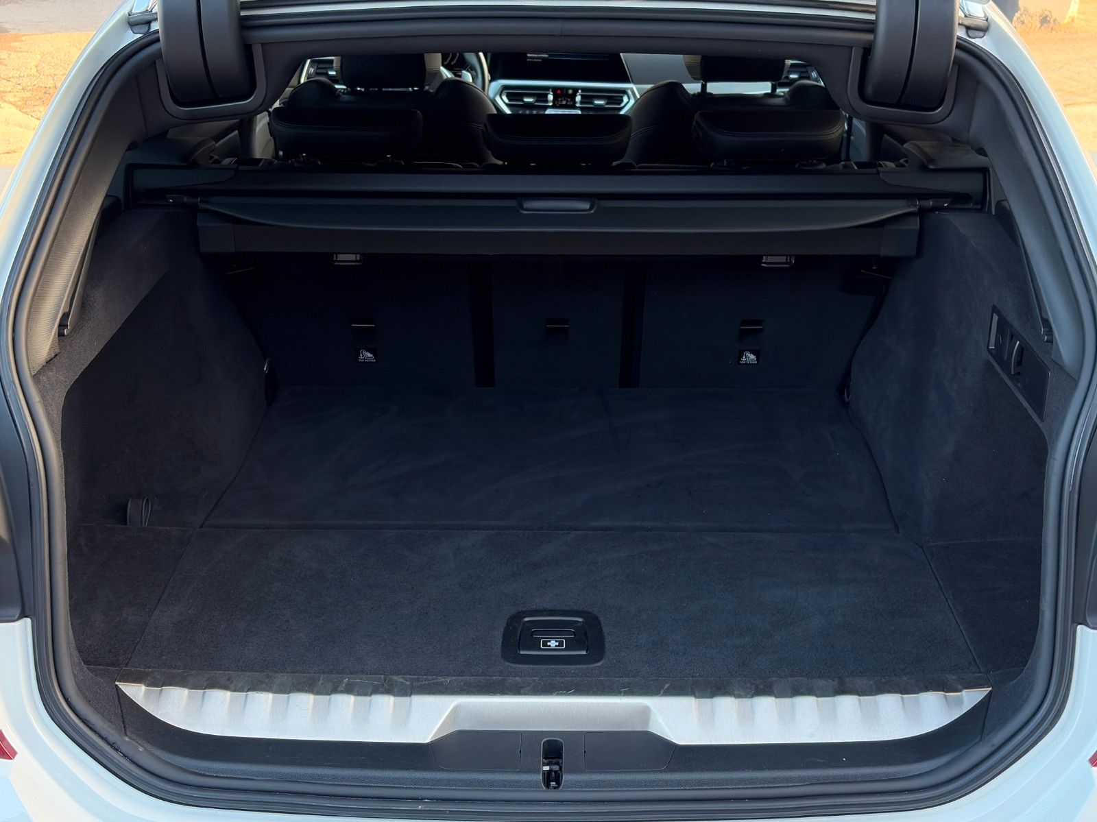 Fahrzeugabbildung BMW 320e G21 Touring M Sport Galvanik Akustik HiFi