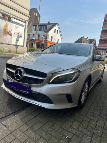 Mercedes-Benz A 180 d BlueEFFICIENCY Edition Edition