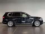 BMW X7 xDrive40i LED+Panorama+HUD+ACC+AHK+Rückfahrka - BMW X7 Gebrauchtwagen in München