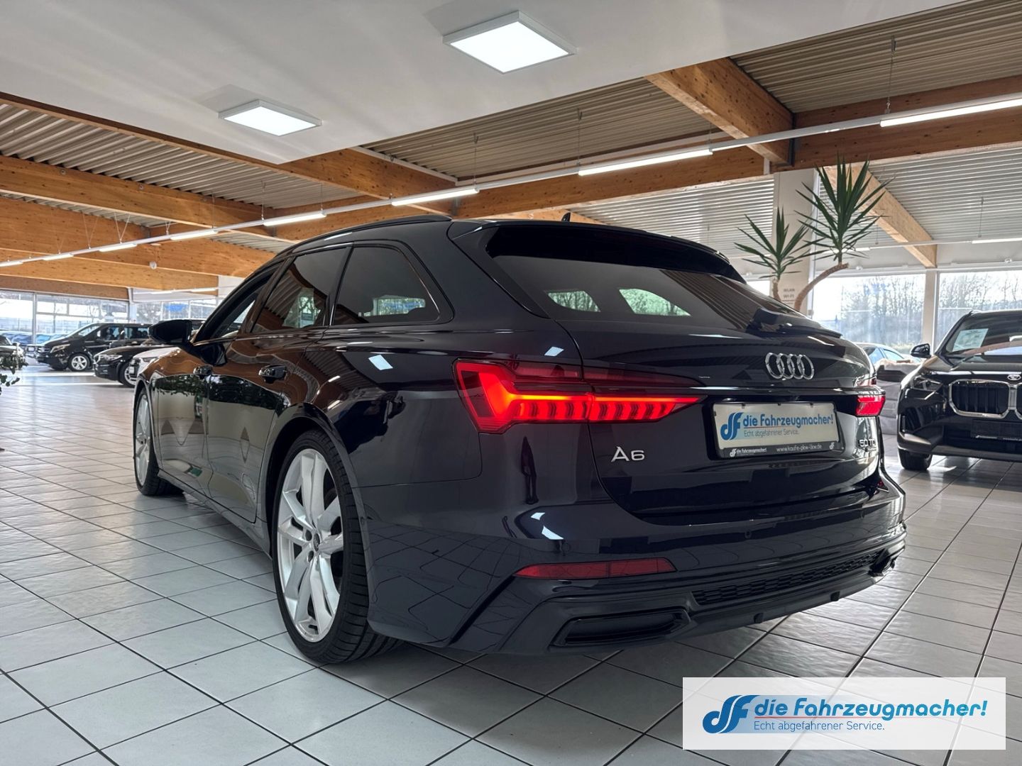 Fahrzeugabbildung Audi A6 Avant 50 TDI quattro sport S-Line Luftfederun
