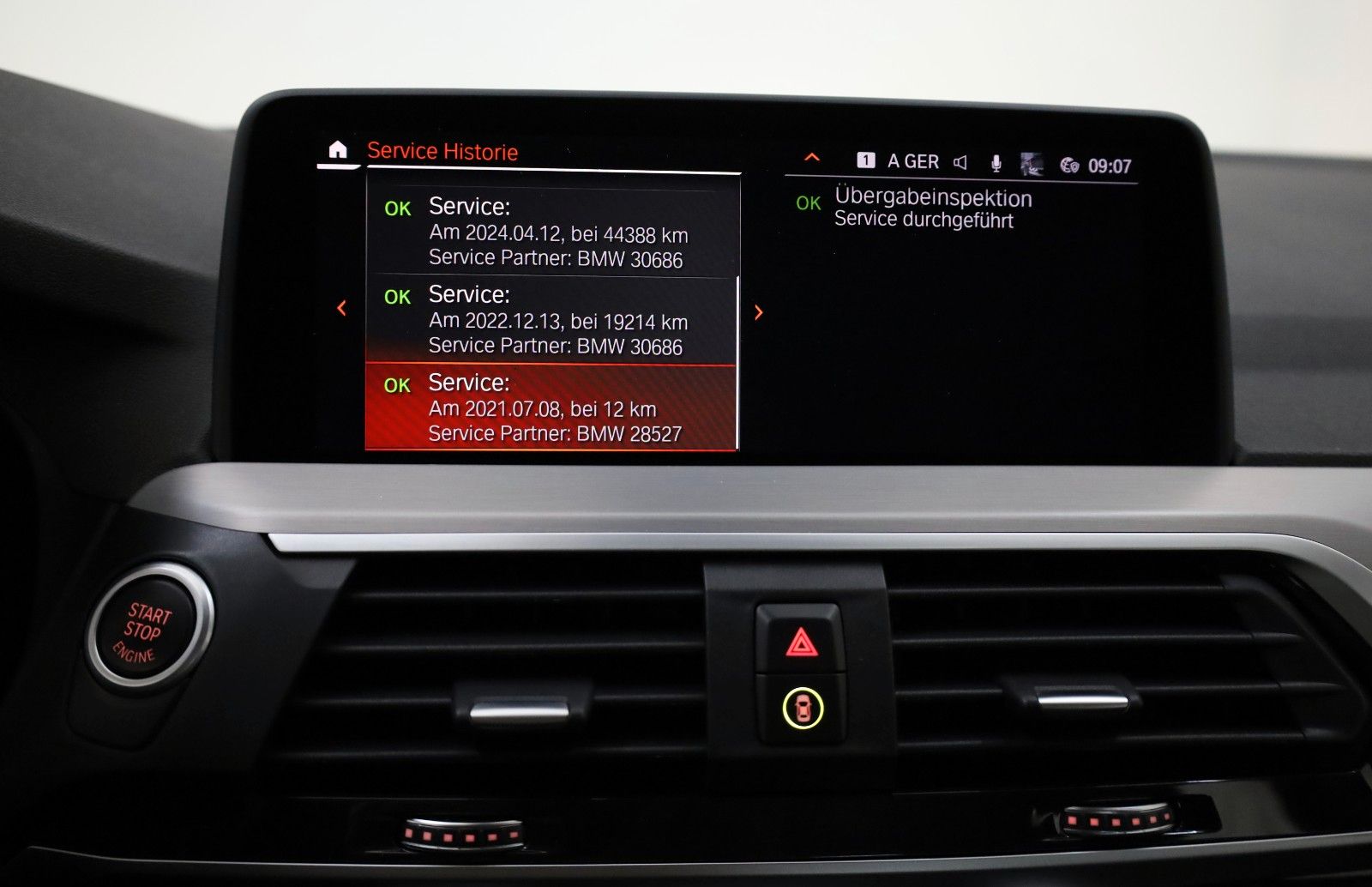 Fahrzeugabbildung BMW X4 xDrive 20 d xLine,Navi,SH,Kamera,H&K,Panorama