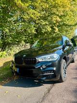 BMW X5 xDrive30d M-line - BMW X5 in Halle