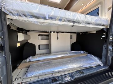 Westfalia Columbus 640 E 180 PS 8G SKYVIEW SOLAR SCHRANK