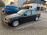 BMW E36 328i - BMW 328 aus 1997: 328i