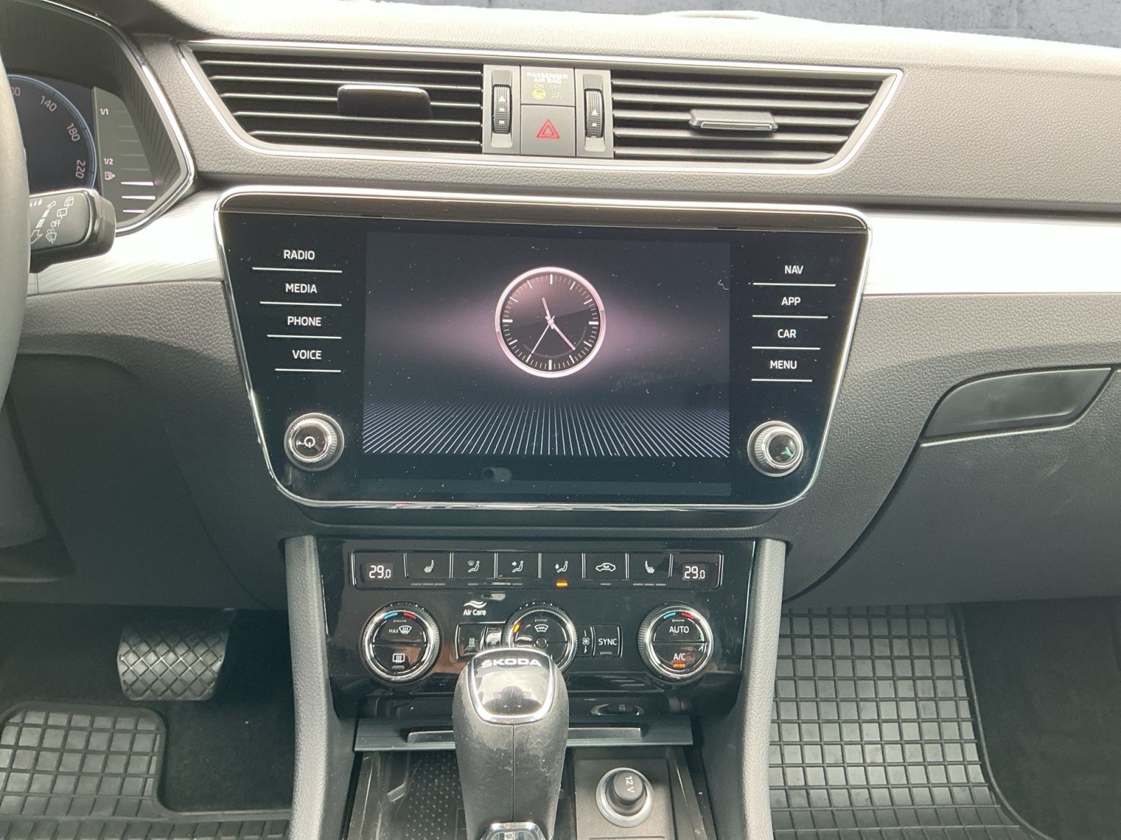 Skoda Superb - Bild 11