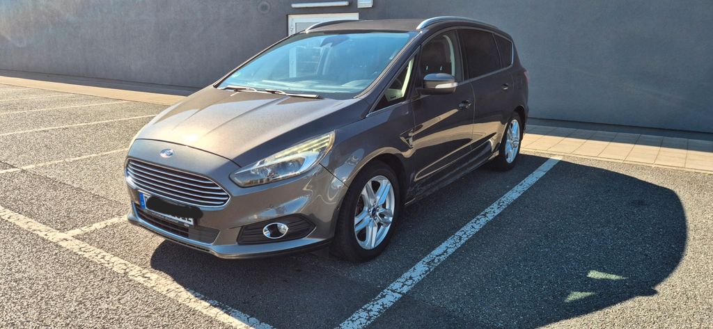 Image of Ford S-Max