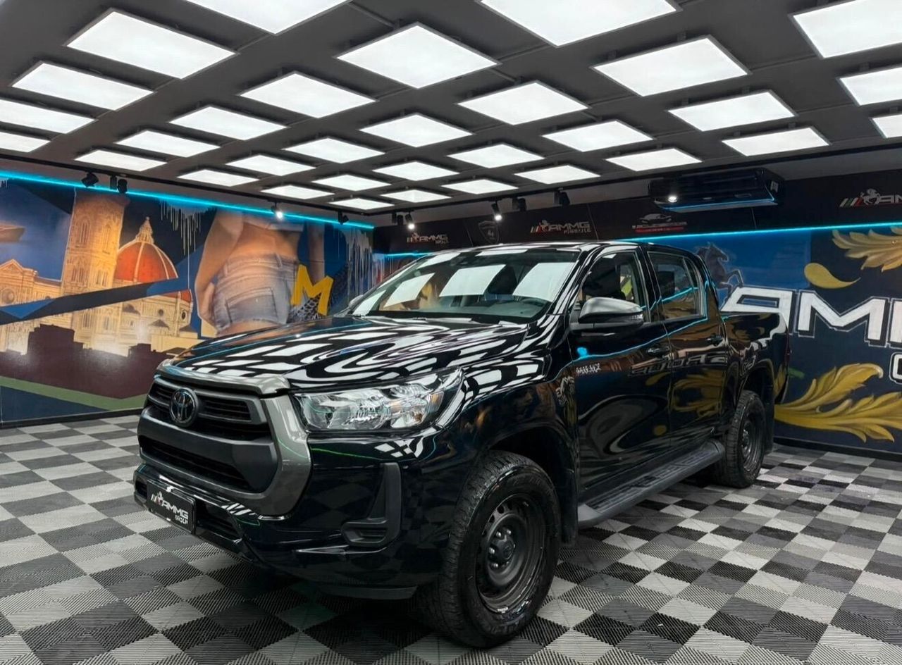 Toyota Hilux 2.4 D-4D A/T 4WD 4 porte Double Cab