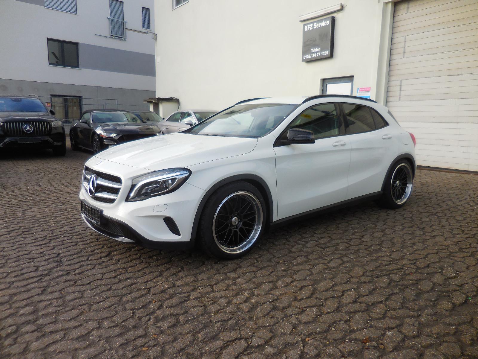 Mercedes-Benz GLA 180