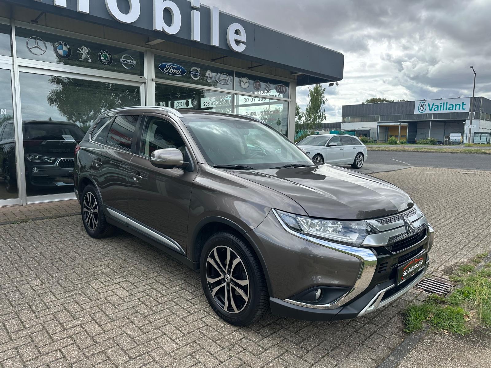 Mitsubishi Outlander Diamant Edition+ 2WD*R-KAM*AHK*NAVI*