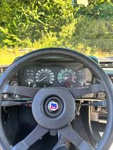 BMW 323 - BMW 323: Limousine