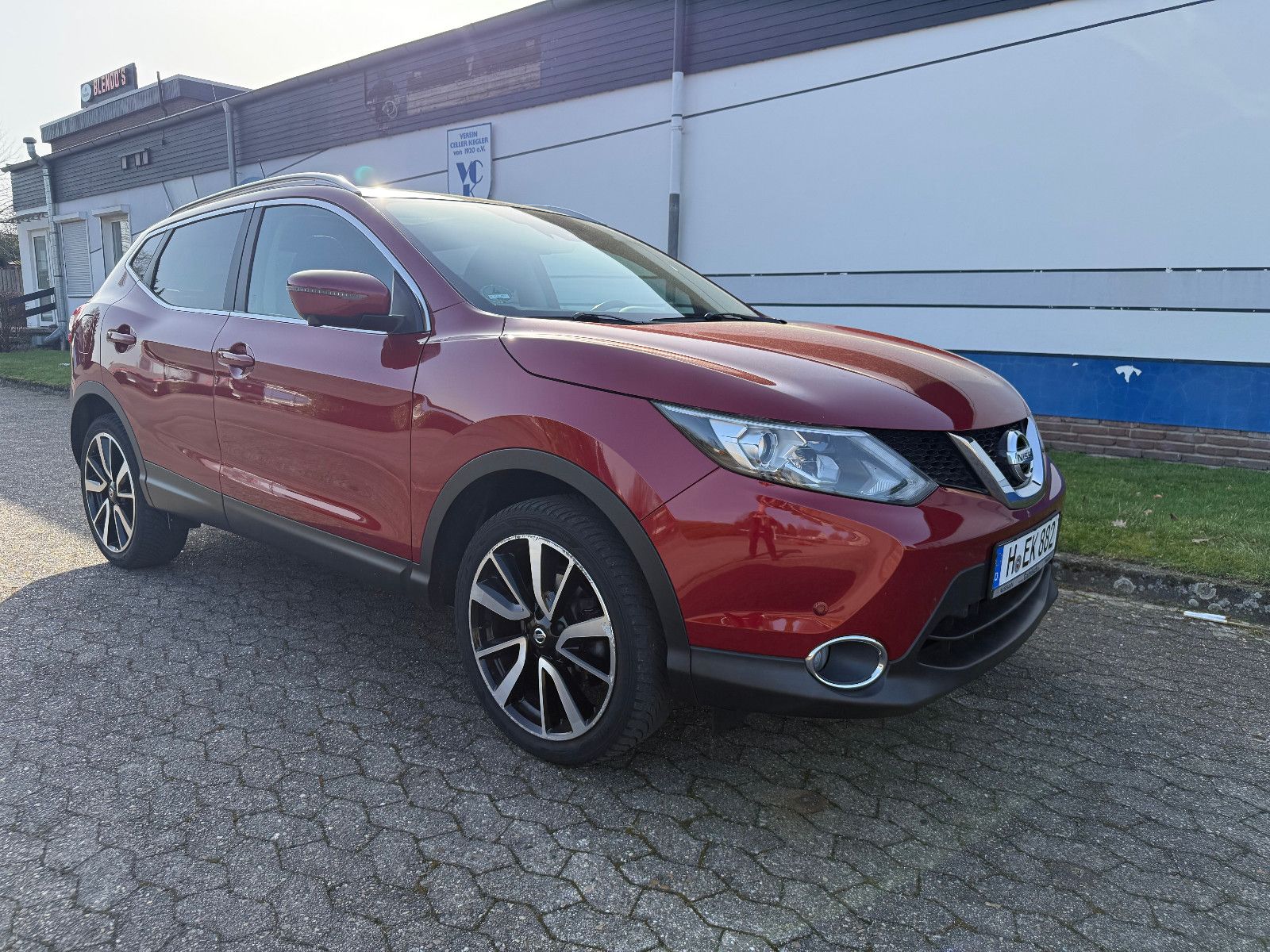 NISSAN Qashqai
