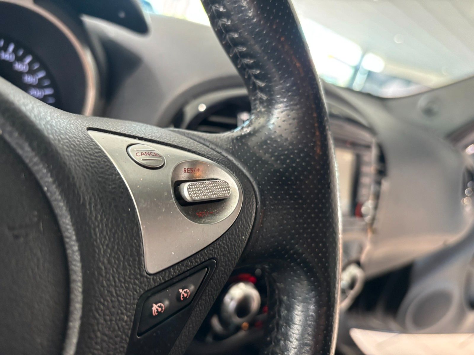 Fahrzeugabbildung Nissan Juke 1.6 NAVI/SHZ/KAMERA/ALU/1.HAND