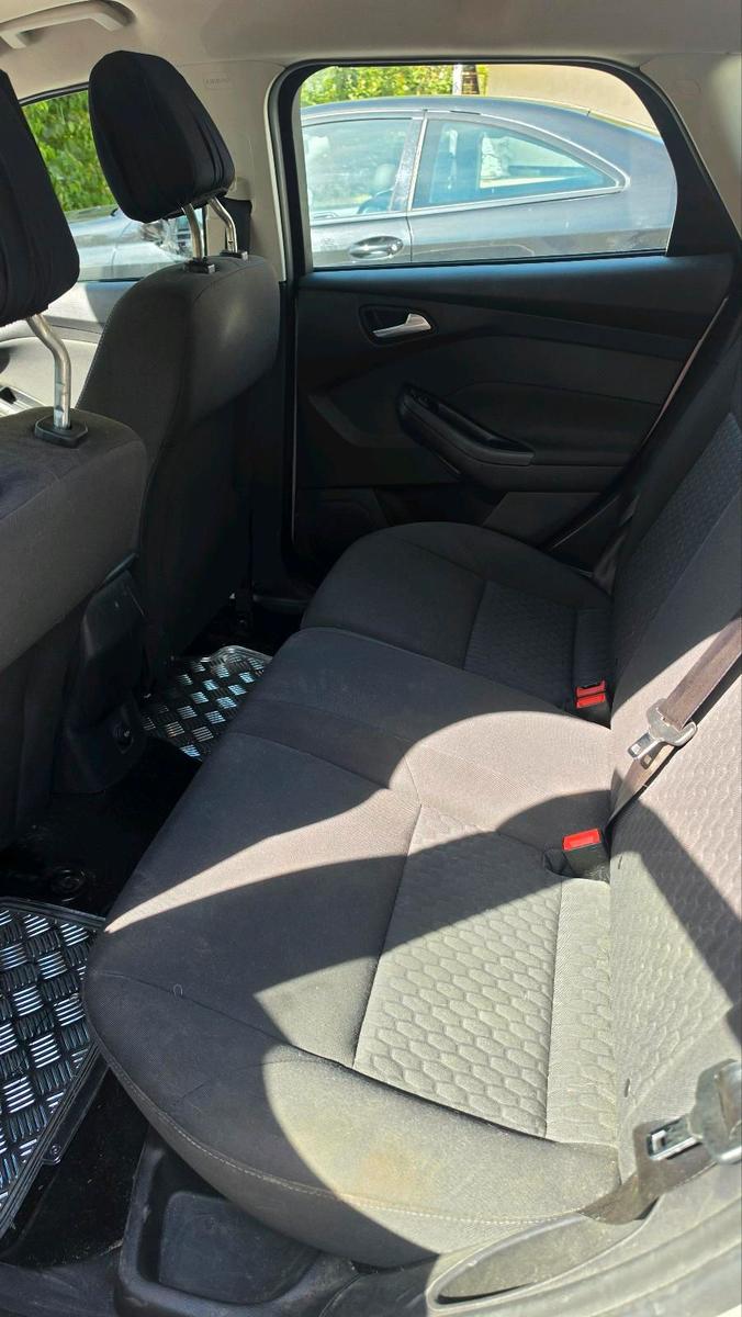 Ford Focus 2013 — photo 6